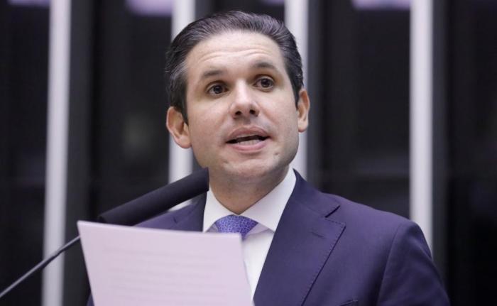 Anistia não é um debate do Brasil, e Motta tem um abacaxi para descascar