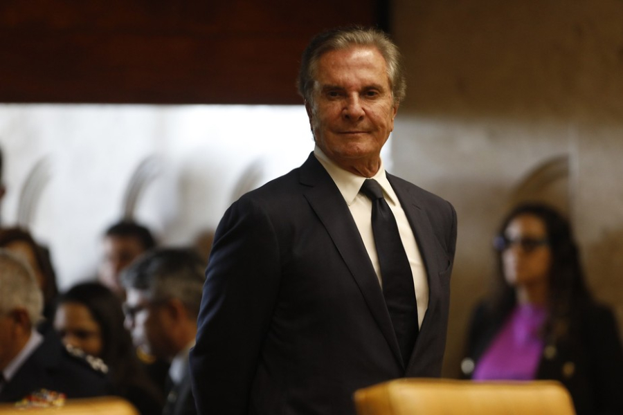 Collor cumpre prisão domiciliar em cobertura avaliada em R$ 9 milhões em Maceió