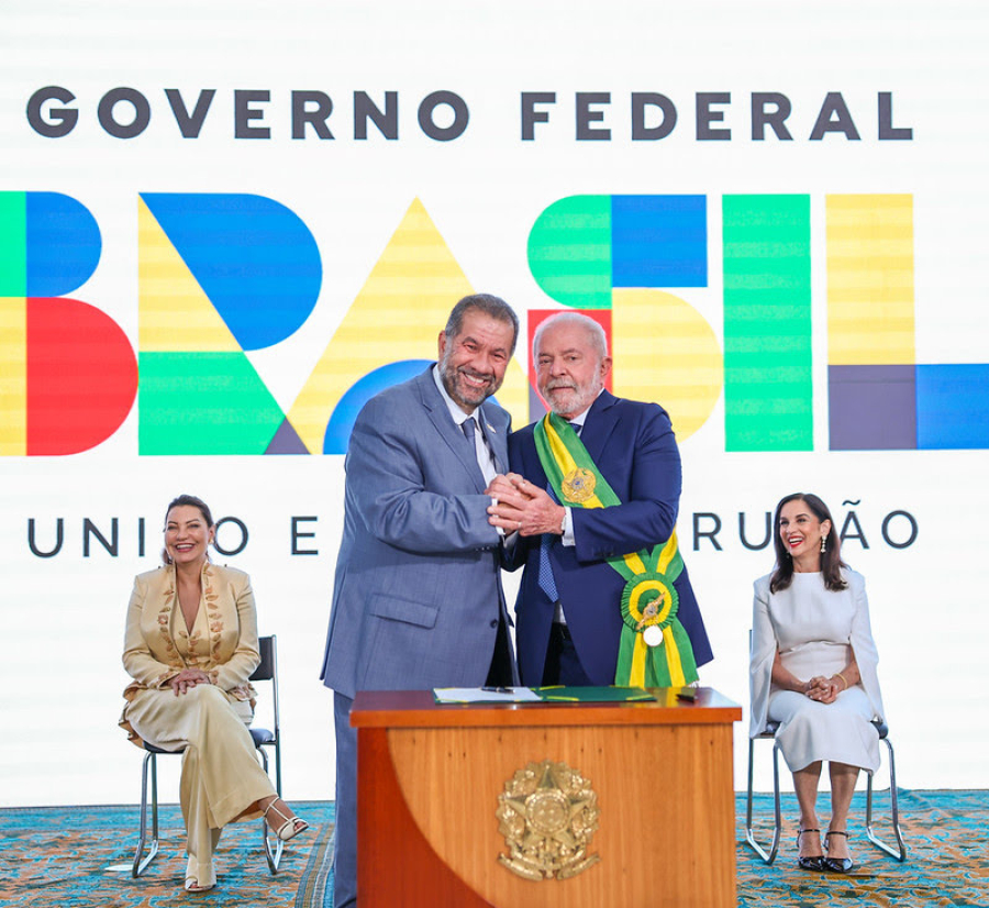 Lupi apresenta sua demissão a Lula após escândalo de fraude